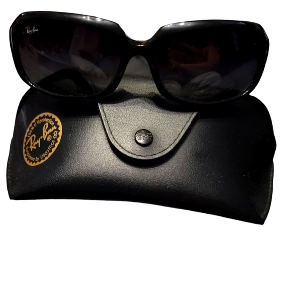 Ray-Ban Accessories - Ray-Ban Sunglasses Black with case